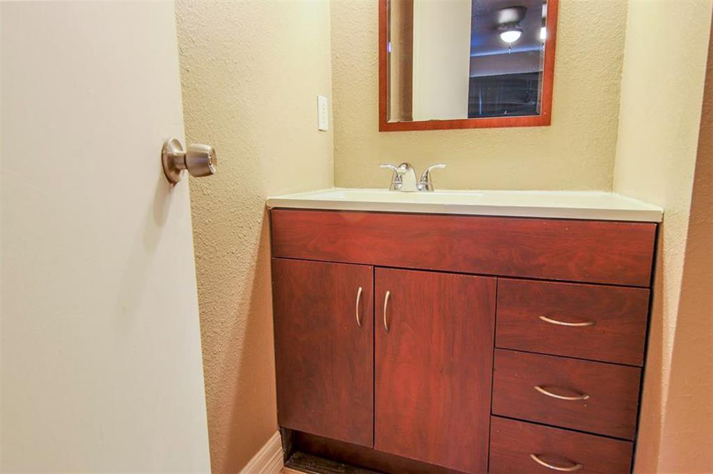 12100 Melville Drive #402D, Montgomery, Texas image 16