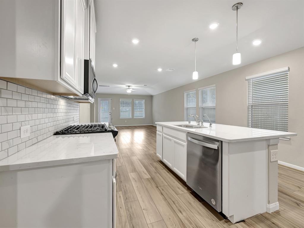 1742 Cayden Oak Lane, Conroe, Texas image 6