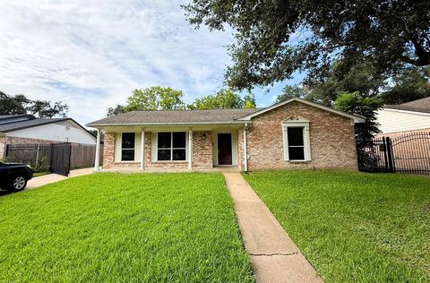 Photo of 8814 Stroud Drive, Houston, TX 77036 (MLS # 70302255)