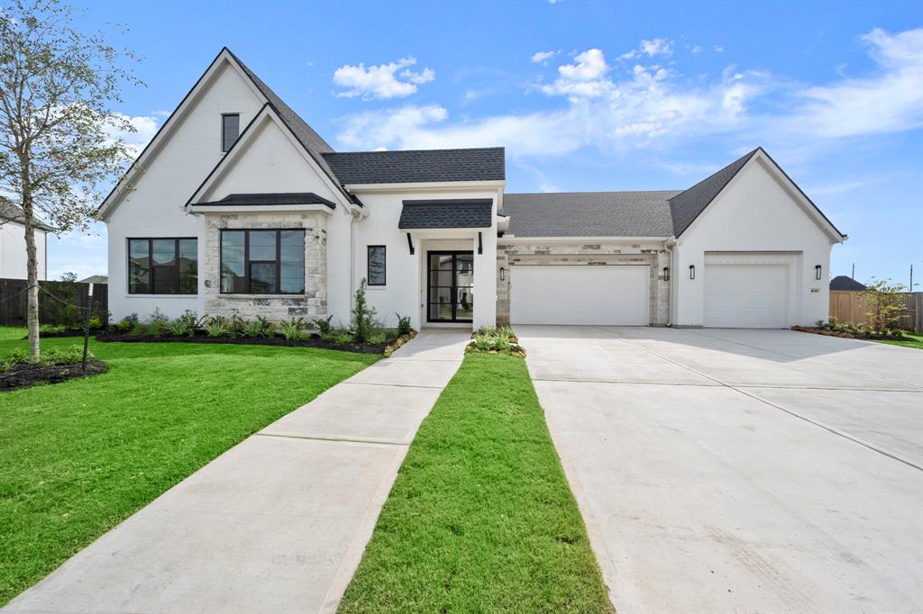 6727 Pine Haven Court