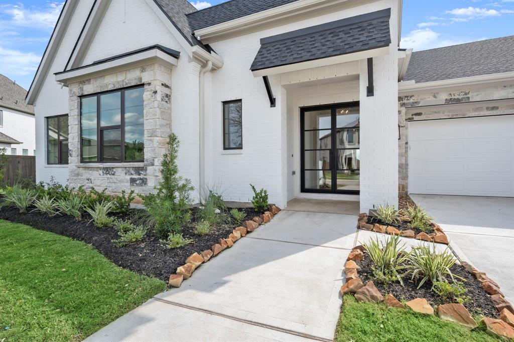 6727 Pine Haven Court