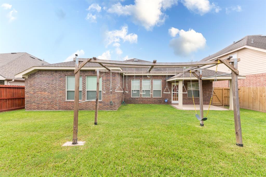 17222 Pine Hollow Landing Court, Houston, Texas image 34