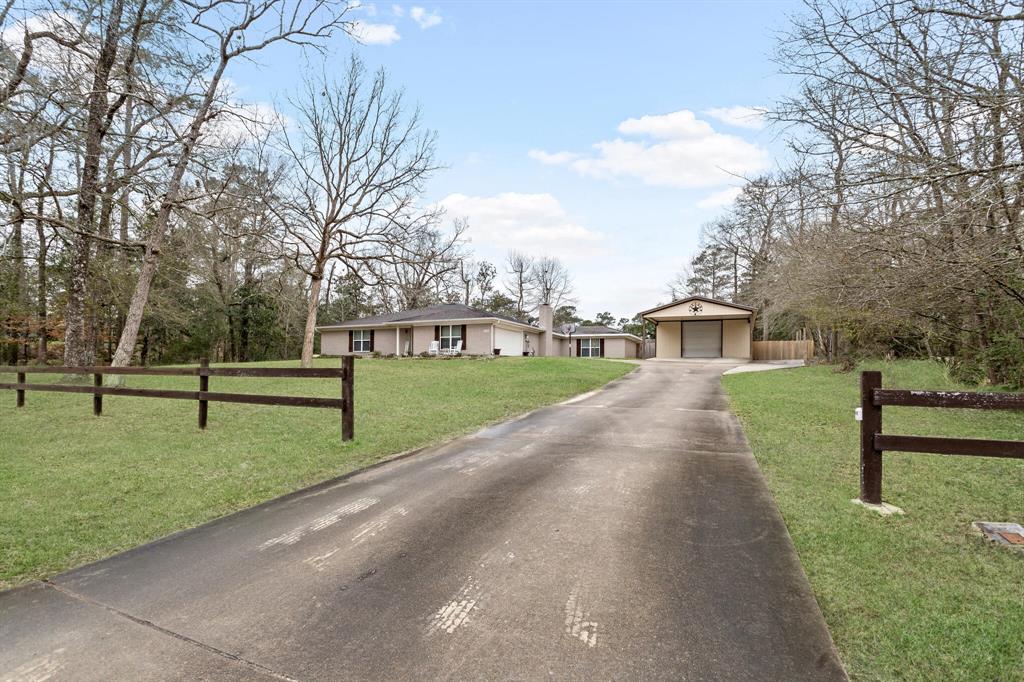 1240 Hillside Lane, Lumberton, Texas image 2