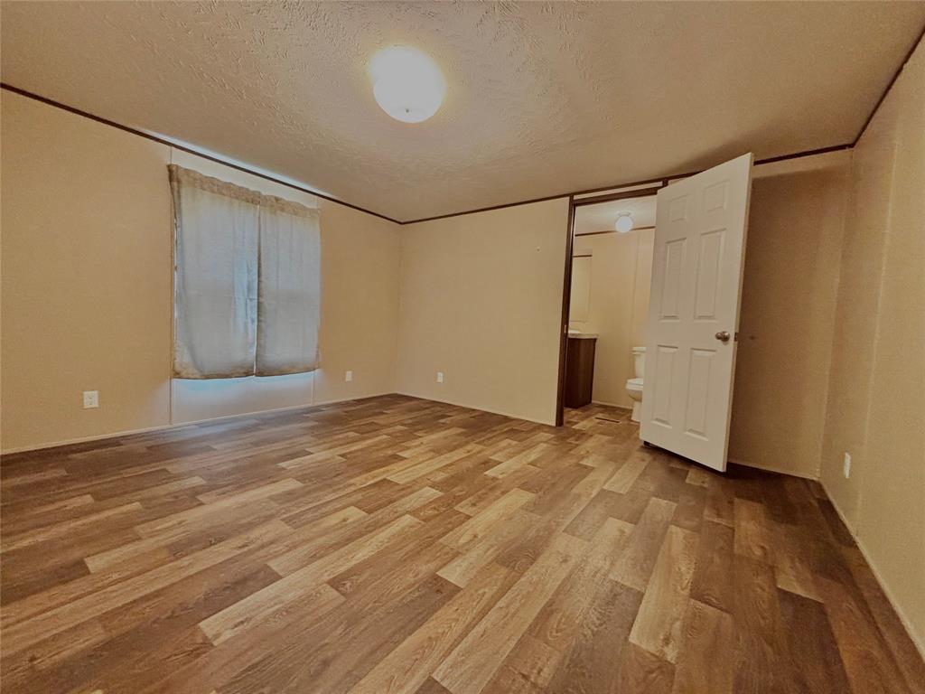 300 Cherokee Lane, Onalaska, Texas image 3