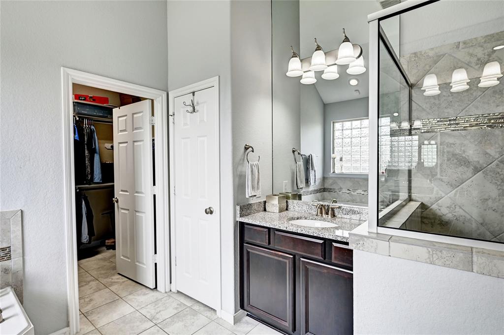 3854 Fleetwood Falls Lane, Spring, Texas image 28