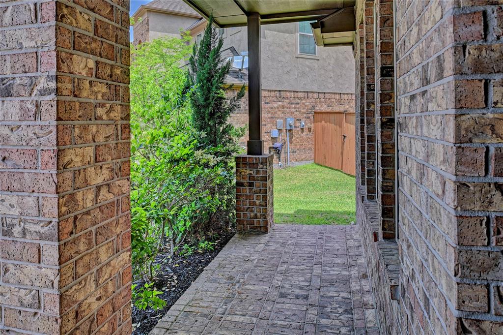 3854 Fleetwood Falls Lane, Spring, Texas image 35