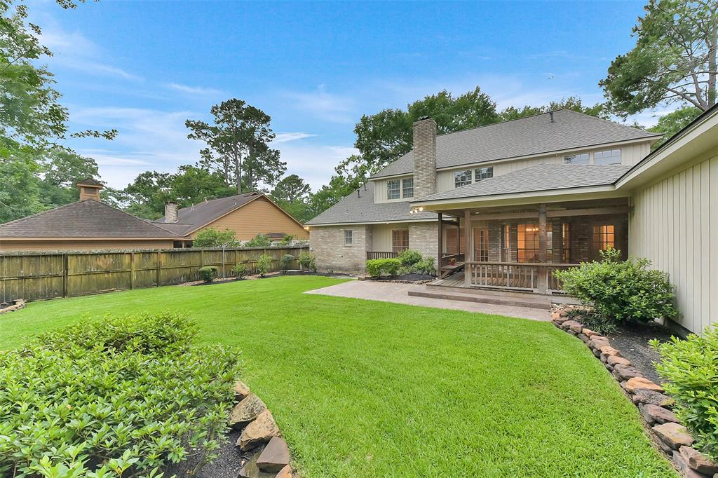 2714 Rustic Woods Drive, Houston, Texas image 4