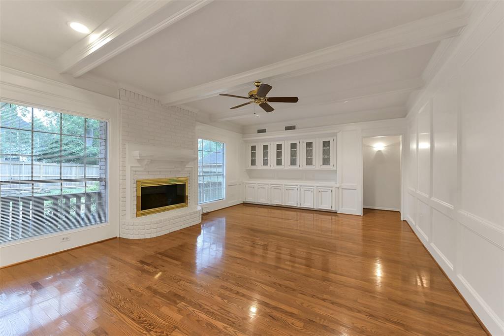 2714 Rustic Woods Drive, Houston, Texas image 12