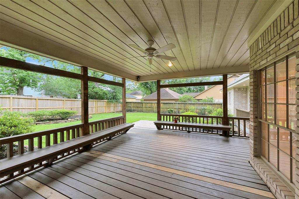 2714 Rustic Woods Drive, Houston, Texas image 7