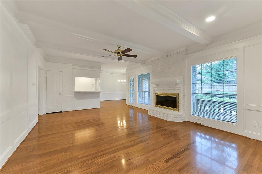 2714 Rustic Woods Drive, Houston, Texas image 14