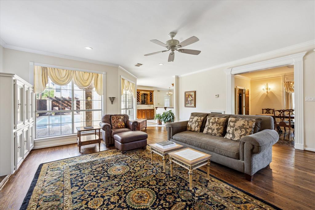 4900 Cedar Street, Bellaire, Texas image 10