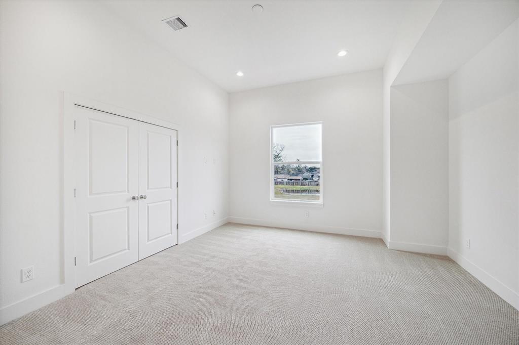1544 W Tidwell Road, Houston, Texas image 7
