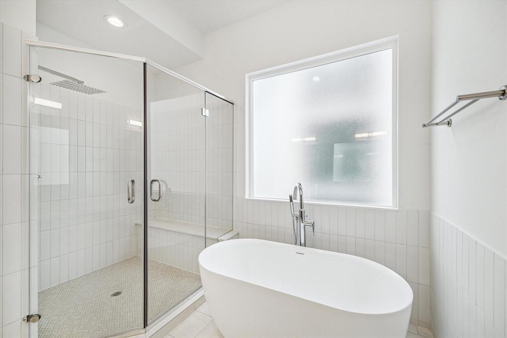 1544 W Tidwell Road, Houston, Texas image 9