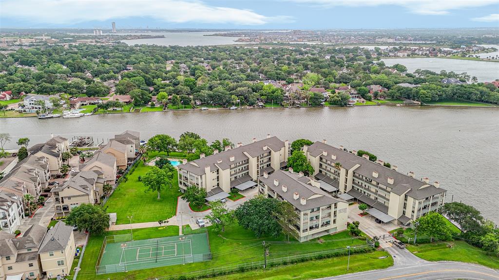 18809 Egret Bay Boulevard #306, Webster, Texas image 40