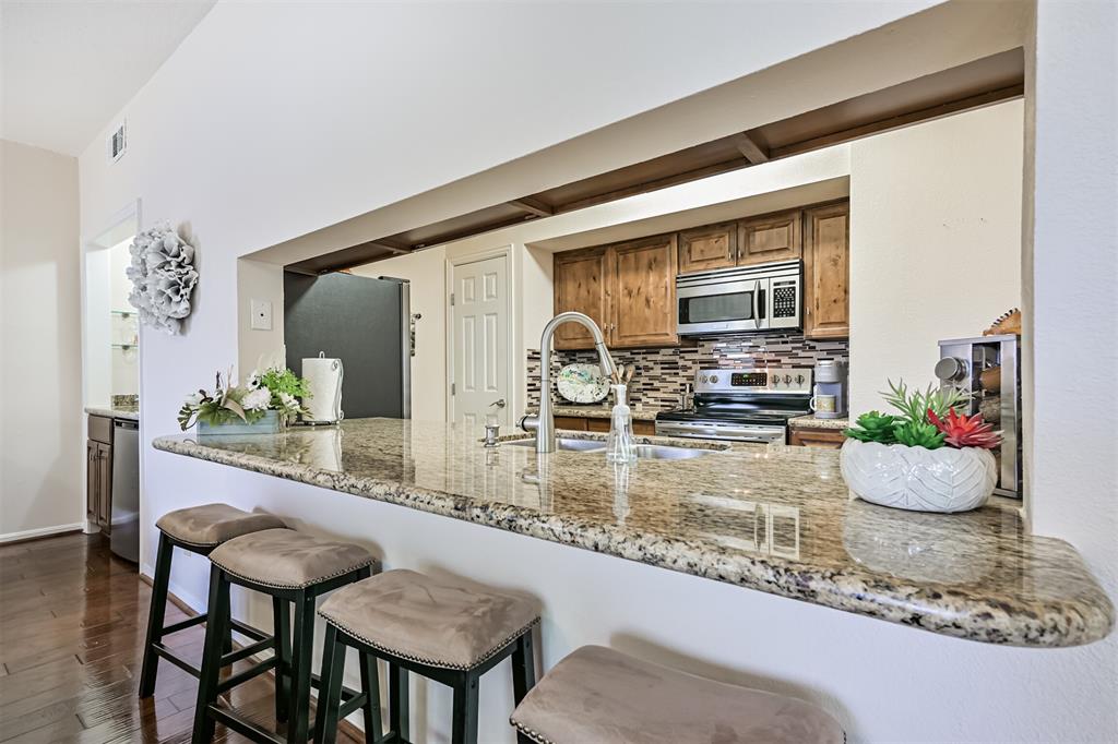 18809 Egret Bay Boulevard #306, Webster, Texas image 14