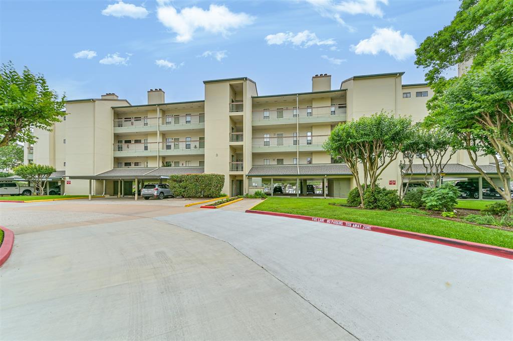 18809 Egret Bay Boulevard #306, Webster, Texas image 32