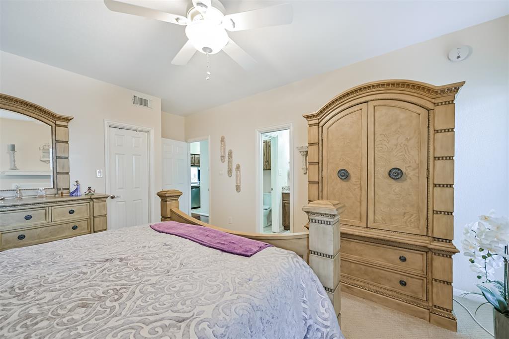 18809 Egret Bay Boulevard #306, Webster, Texas image 25