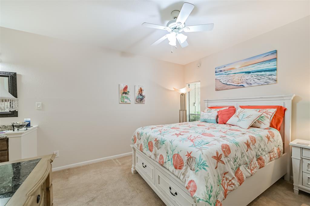 18809 Egret Bay Boulevard #306, Webster, Texas image 27