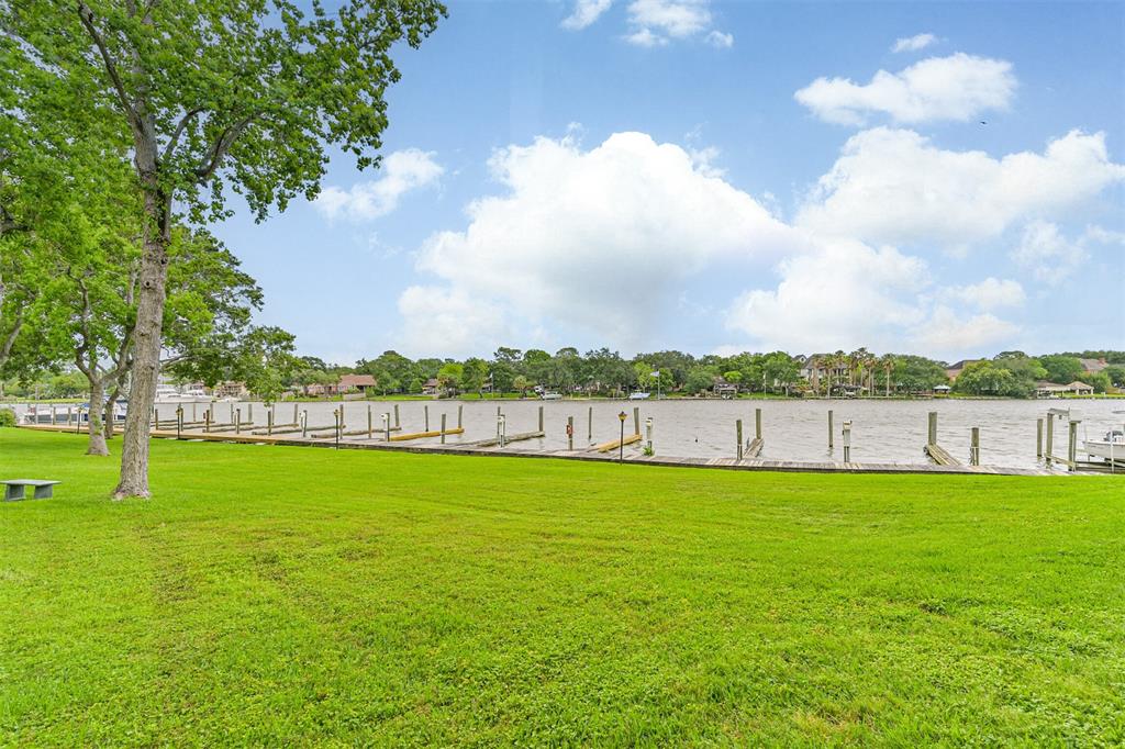18809 Egret Bay Boulevard #306, Webster, Texas image 34