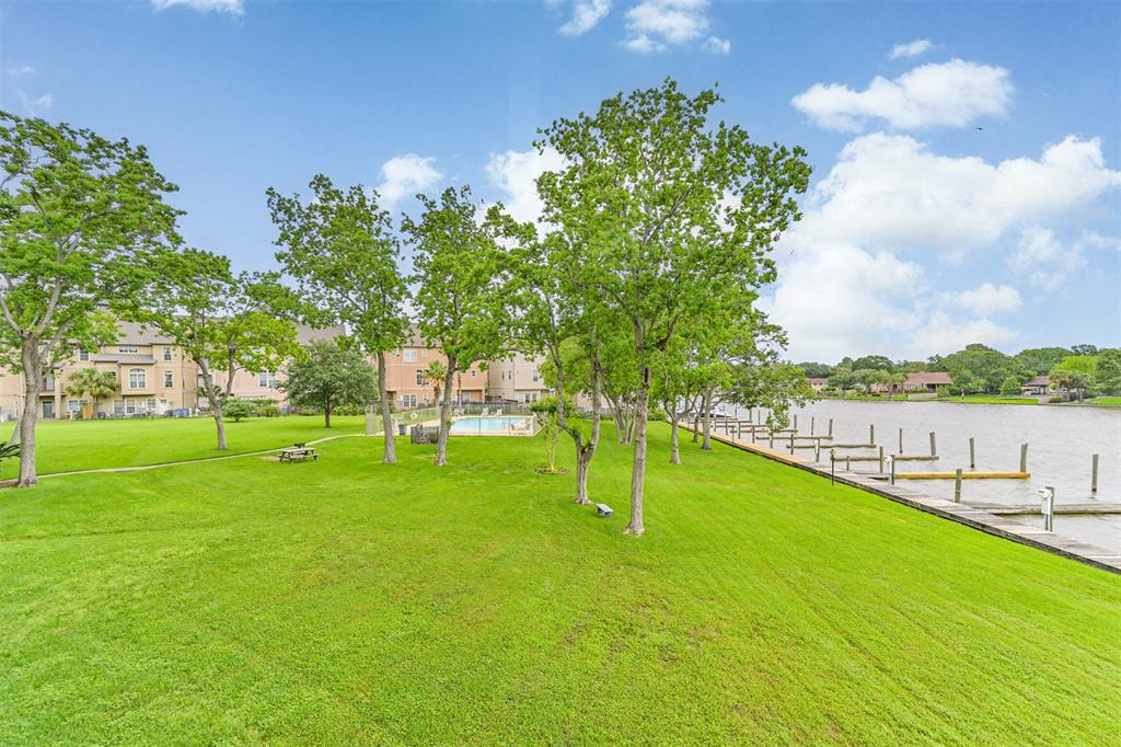 18809 Egret Bay Boulevard #306, Webster, Texas image 6