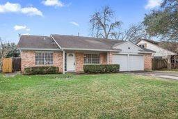 5228 E E Bayou Drive, Dickinson, Texas image 1