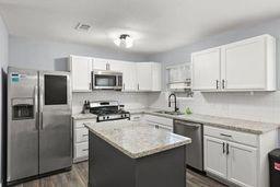5228 E E Bayou Drive, Dickinson, Texas image 7