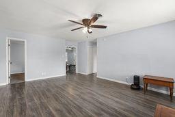 5228 E E Bayou Drive, Dickinson, Texas image 10