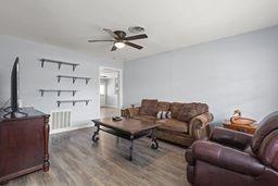 5228 E E Bayou Drive, Dickinson, Texas image 5