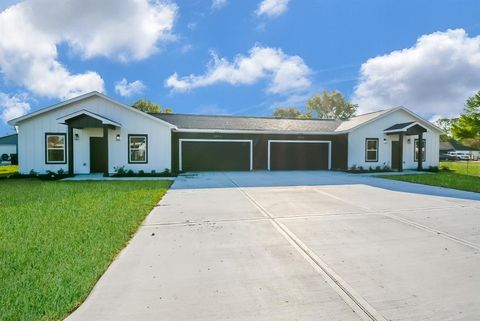 Duplex in Sealy TX 630 Silliman Street.jpg