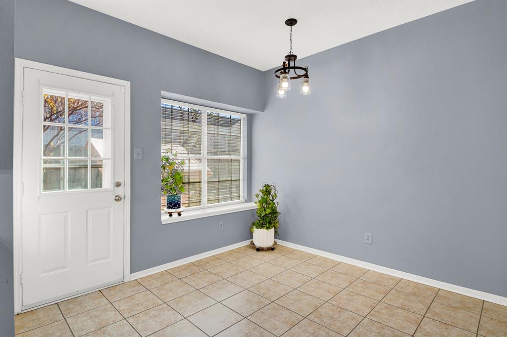 16119 Lakestone Drive, Tomball, Texas image 17