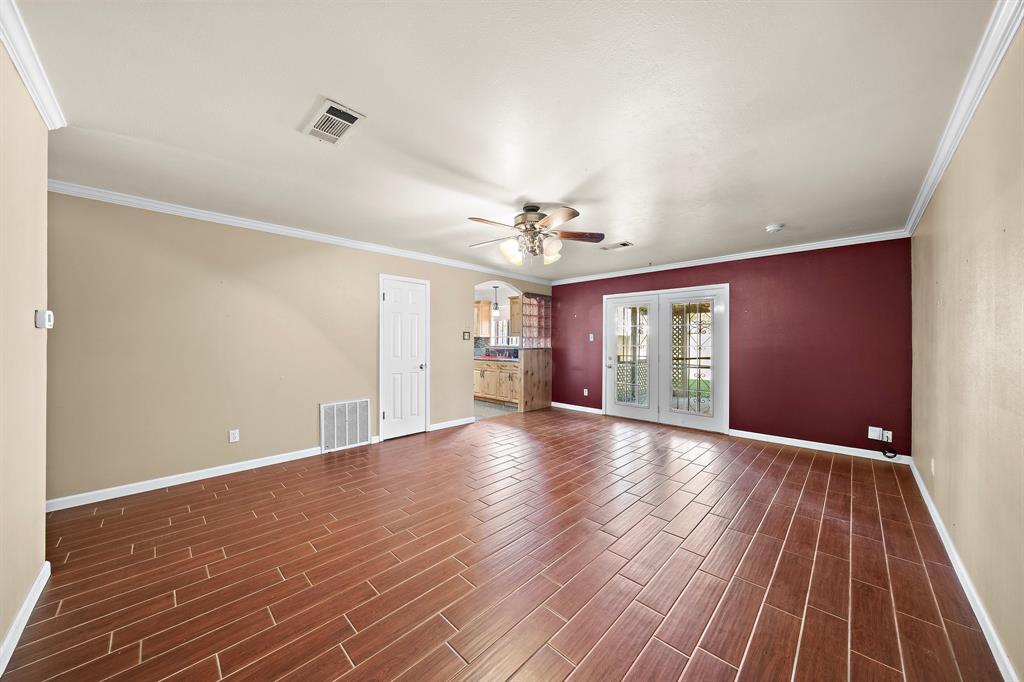 1210 E Dartmouth Lane, Deer Park, Texas image 3