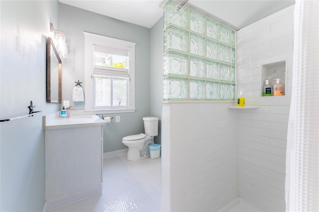 912 Sealy Street, Galveston, Texas image 10
