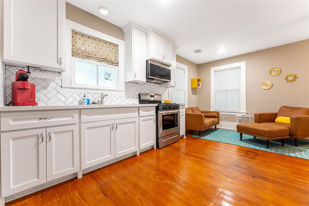 912 Sealy Street, Galveston, Texas image 15