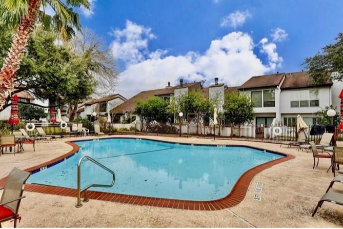 7655 S Braeswood Boulevard #45, Houston, Texas image 35