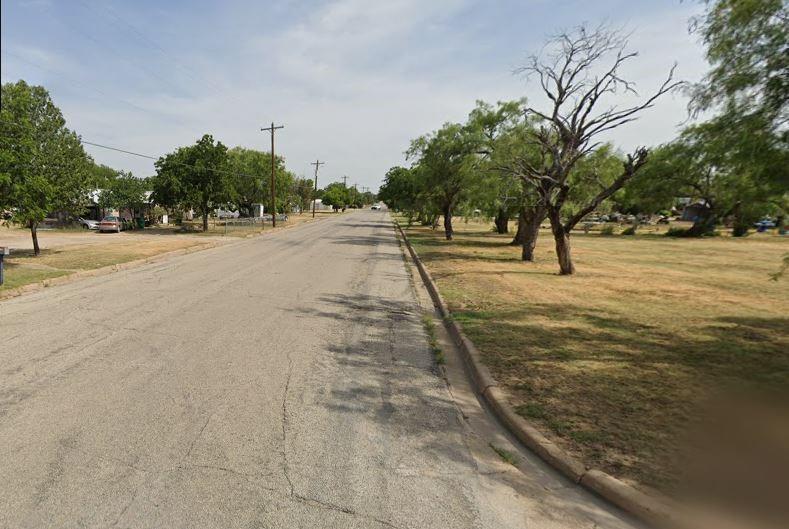 1400 S Concho Street, Coleman, Texas image 8