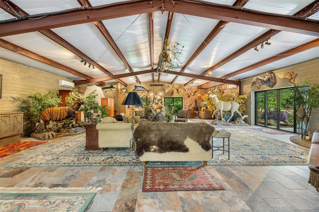 8417 Green Leaf Lane, Brookshire, Texas image 10
