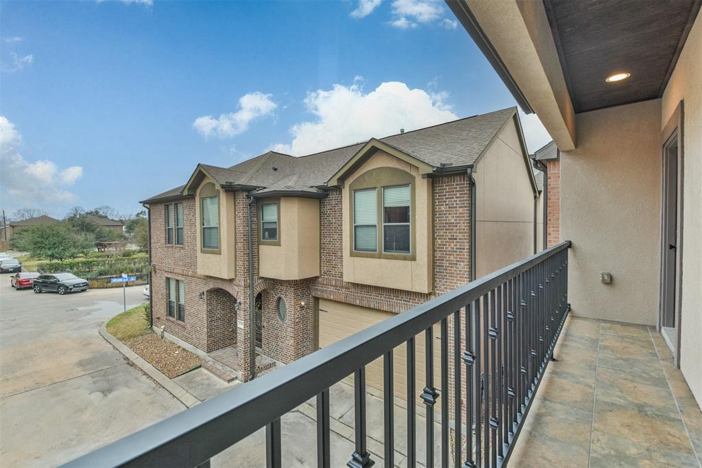 11002 Upland Forest Drive, Houston, Texas image 19