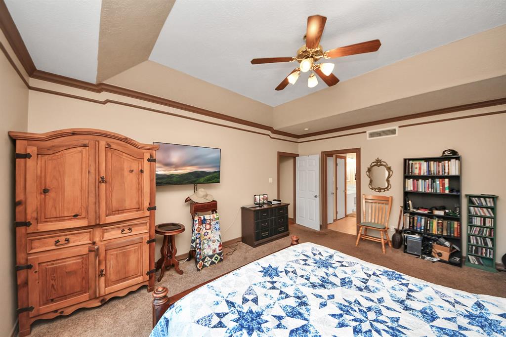 2430 Lakeside Drive, Seabrook, Texas image 17