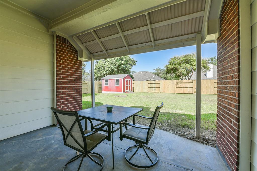 11108 31st Ave N Avenue, Texas City, Texas image 4