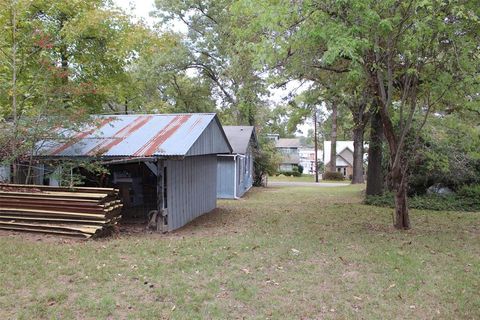 A home in Crockett