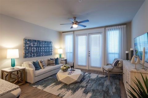 15915 Kingfield Drive 1370 Houston TX 77084