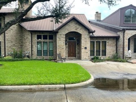 A home in El Campo