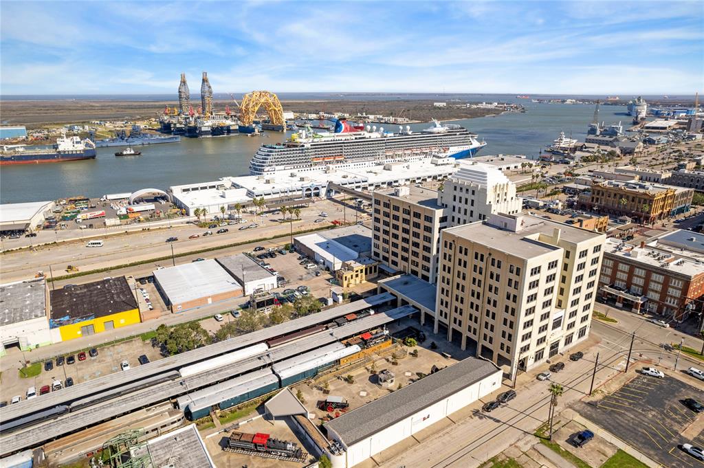 109 Trout Street, Galveston, Texas image 43