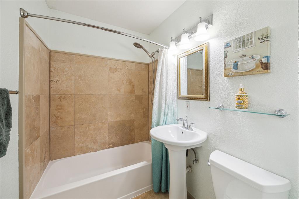 109 Trout Street, Galveston, Texas image 17