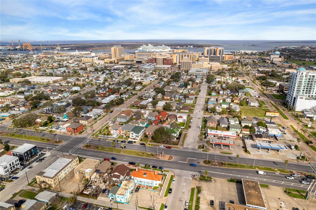 109 Trout Street, Galveston, Texas image 47