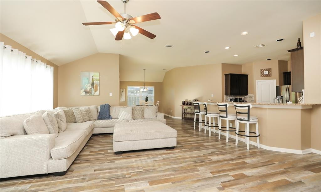 15727 W Chamfer Way, Crosby, Texas image 13
