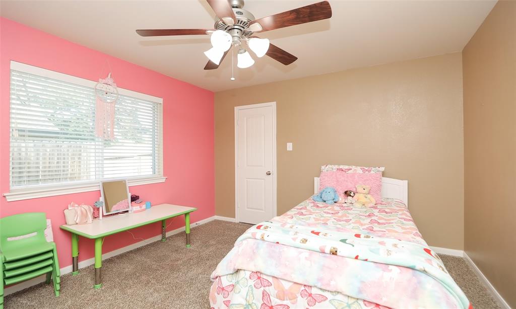 15727 W Chamfer Way, Crosby, Texas image 30