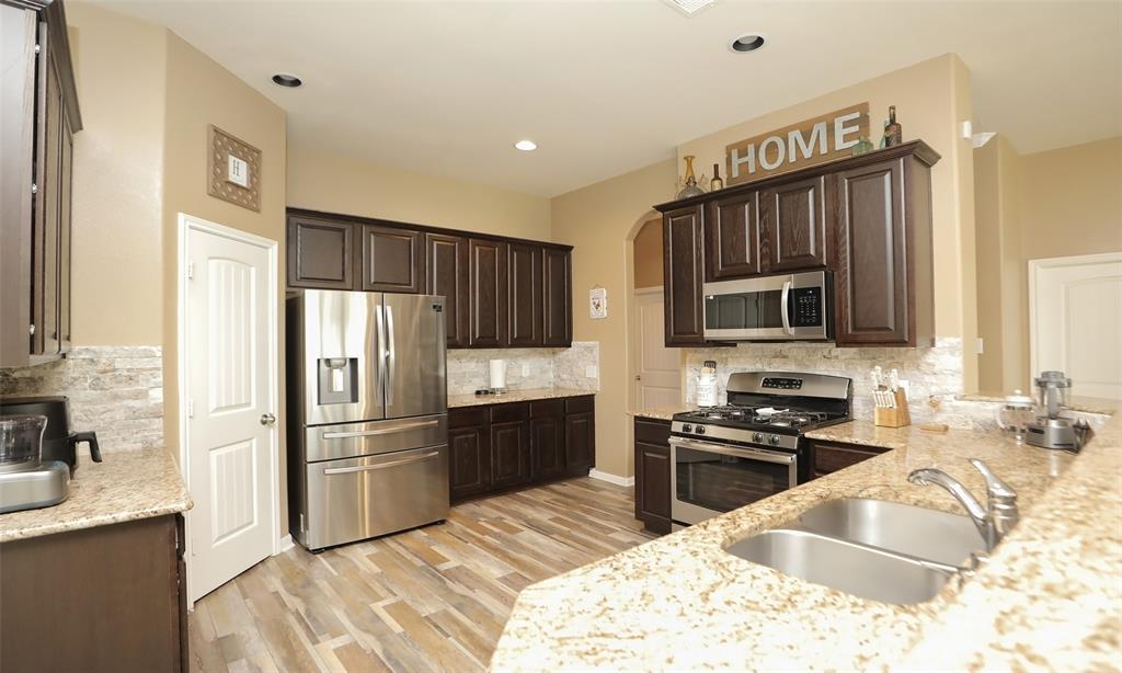 15727 W Chamfer Way, Crosby, Texas image 10