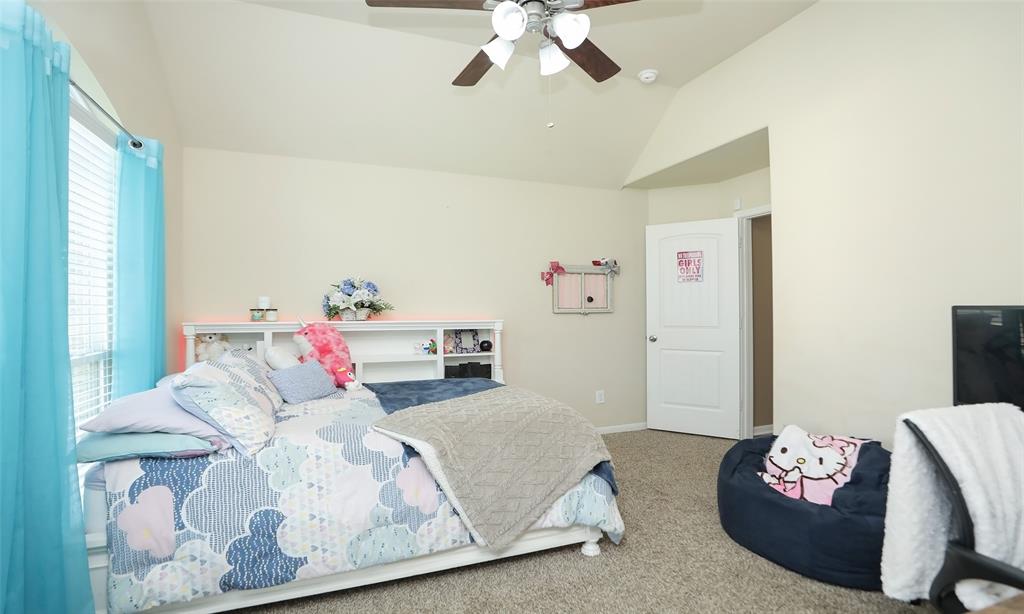 15727 W Chamfer Way, Crosby, Texas image 32
