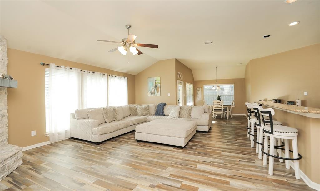15727 W Chamfer Way, Crosby, Texas image 14